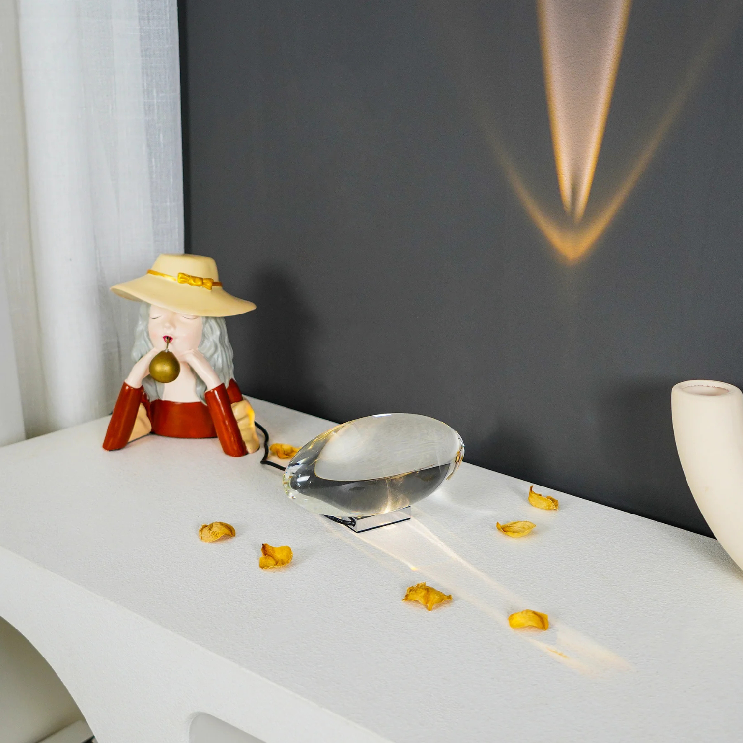 Reflection Table Lamp